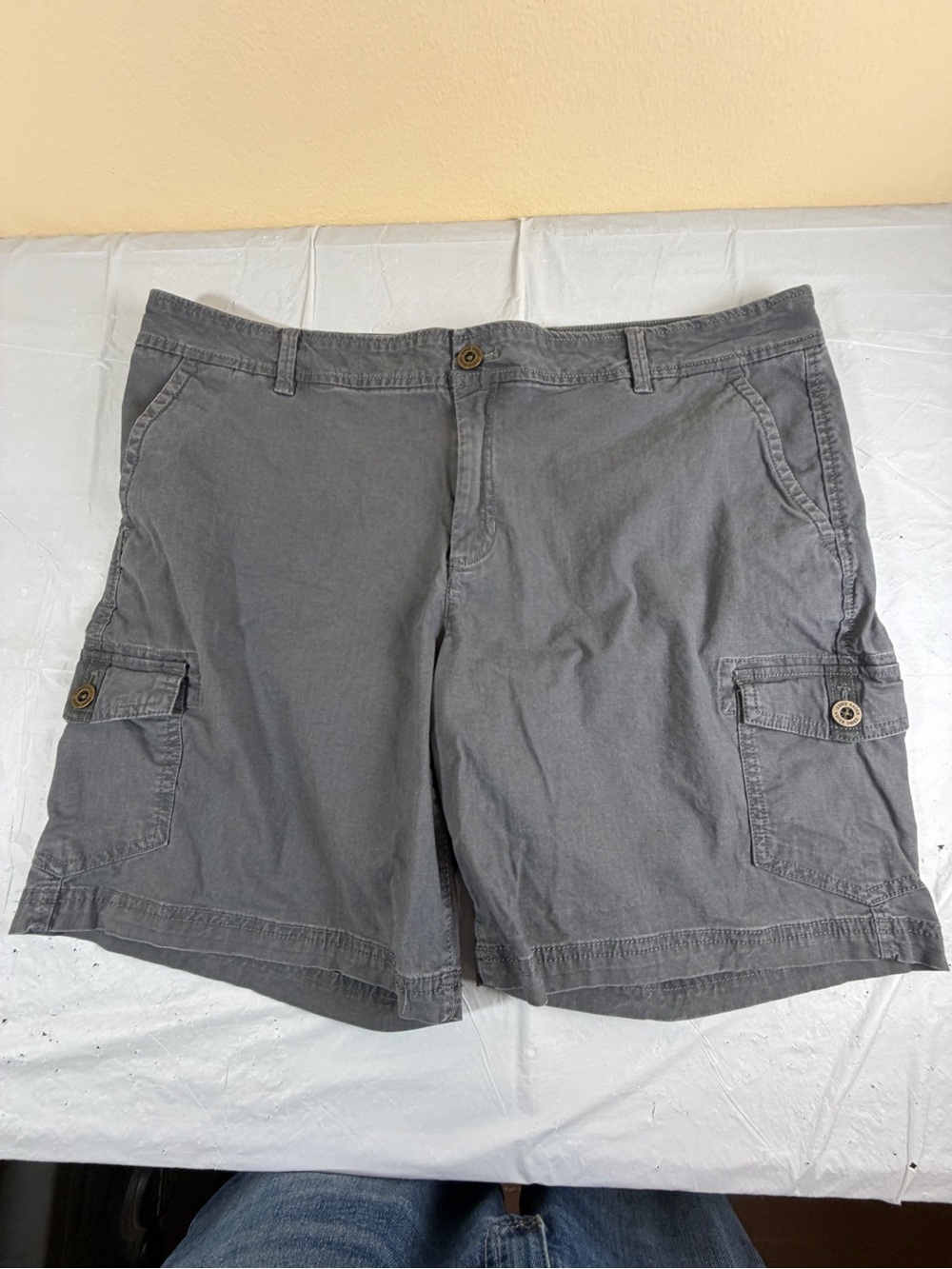 Eddie Bauer Slate Gray Cargo Shorts
